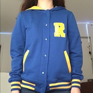 RIVERDALE CHEER GIRLS VARSITY JACKET HOT TOPIC💙💛
